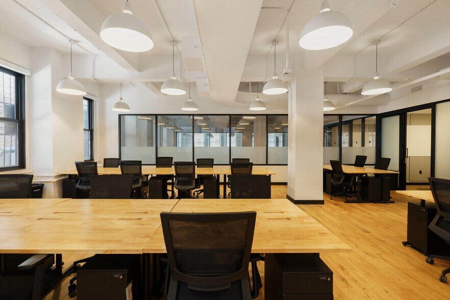 More Photos Of 500 7th Ave, New York Coworking Space