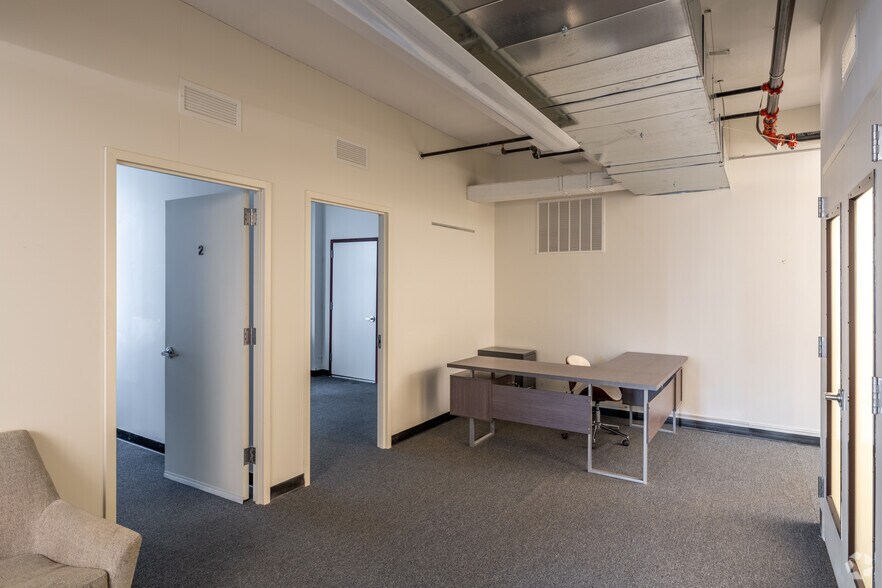 More Photos Of 225 Broadway, New York Office For Lease