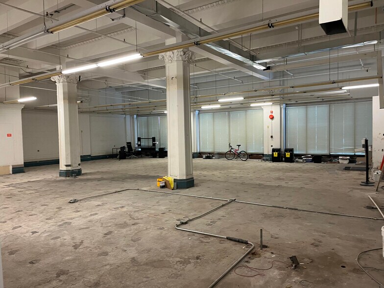 More Photos Of 2300 Chestnut St, Philadelphia Loft Creative Space For Lease