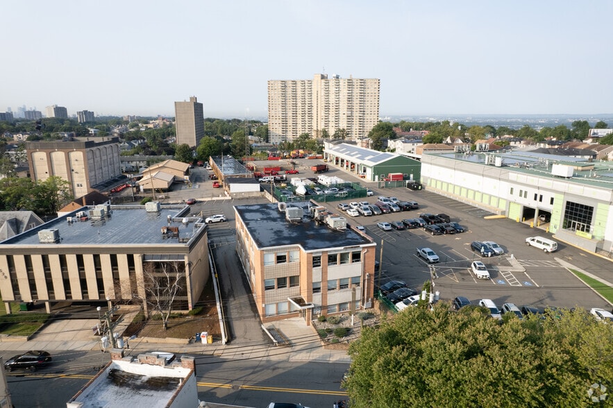 More Photos Of 530 Main St, Fort Lee Loft Creative Space For Lease