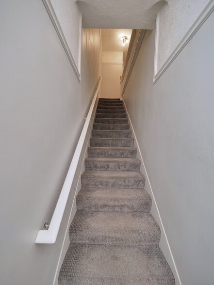 More Photos Of 1901-1903 H St, Sacramento Apartments For Sale