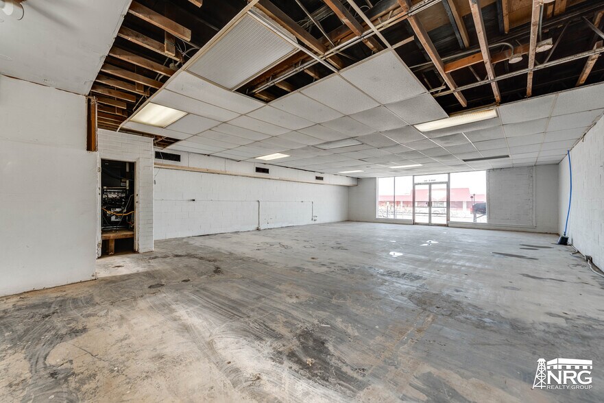 More Photos Of 1600 E 4th St, Big Spring Loft Creative Space For Lease