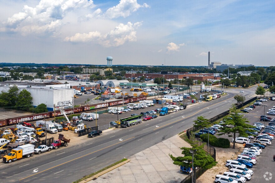 Primary Photo Of 99 Commercial Ave, Garden City Land For Lease