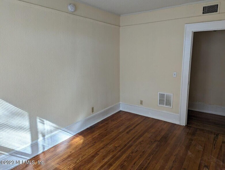 More Photos Of 2514 Walnut St, Jacksonville Apartments For Sale