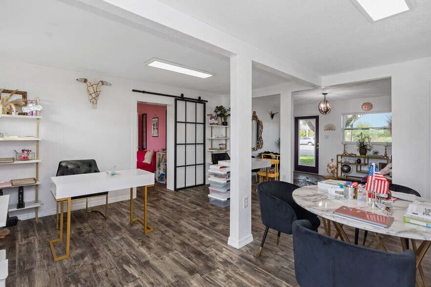 More Photos Of 2645 Sunset Point Rd, Clearwater Freestanding For Lease