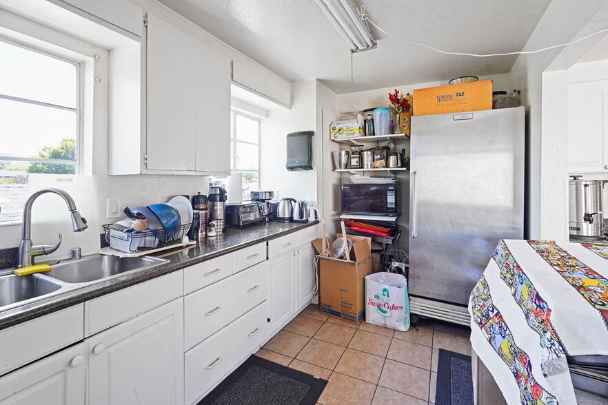 More Photos Of 2703 California St, Berkeley Religious Facility For Sale