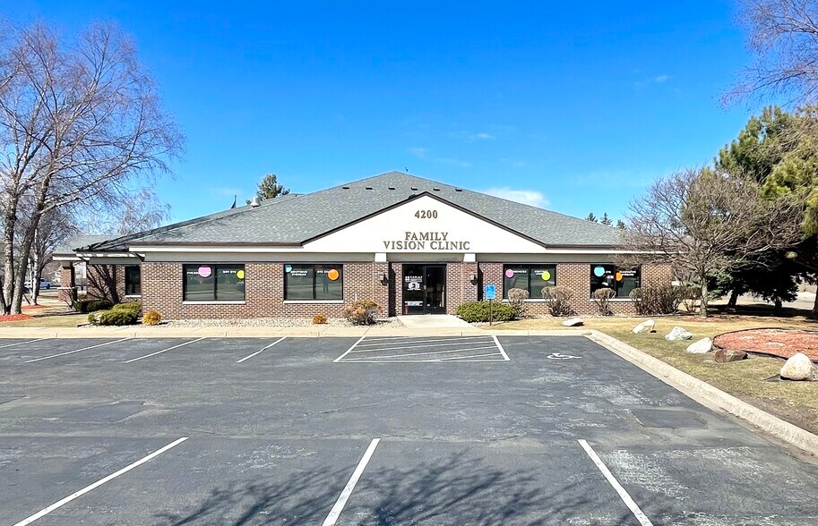 More Photos Of 4200 Cr-42 W, Savage Office For Sale