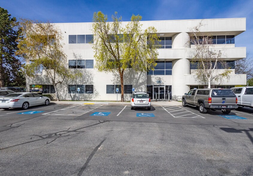 More Photos Of 1000 N Curtis Rd, Boise Medical For Lease