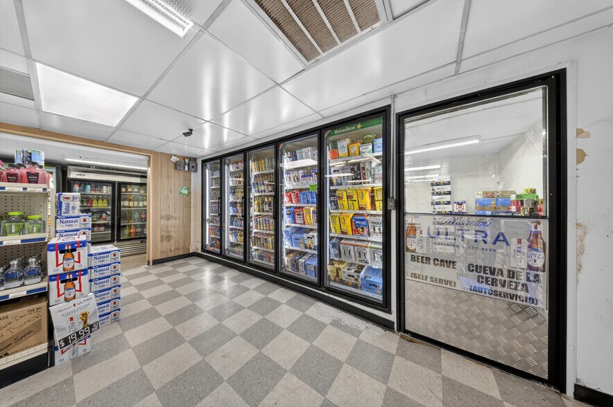 More Photos Of 105 Whiteleysburg Rd, Greensboro Convenience Store For Sale