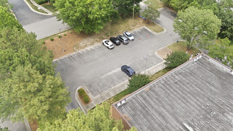 More Photos Of 2720 Discovery Dr, Raleigh Flex For Lease