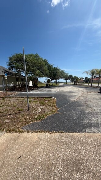 More Photos Of 3113 S Ridgewood Ave, Daytona Beach Medical For Lease