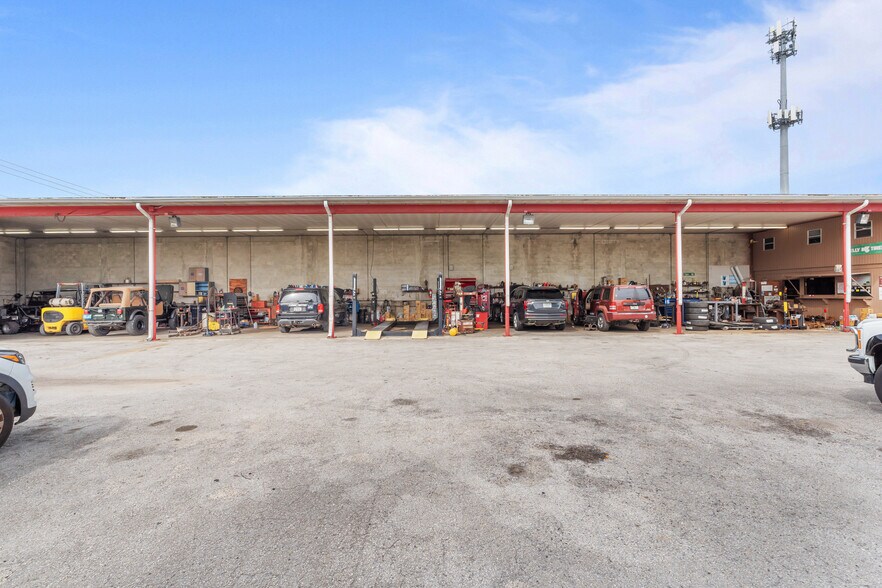 More Photos Of 105 NE 1st Rd, Homestead Industrial For Sale