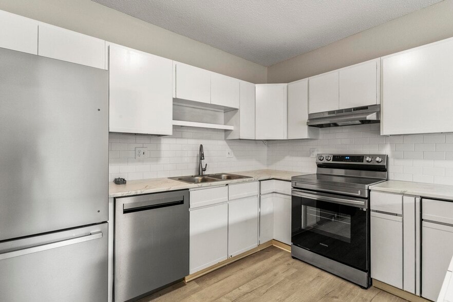 More Photos Of 2122 28th Ave, Greeley Apartments For Sale