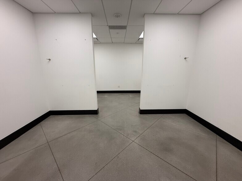 More Photos Of 3000 S Sierra Vista Way, Provo Warehouse For Lease