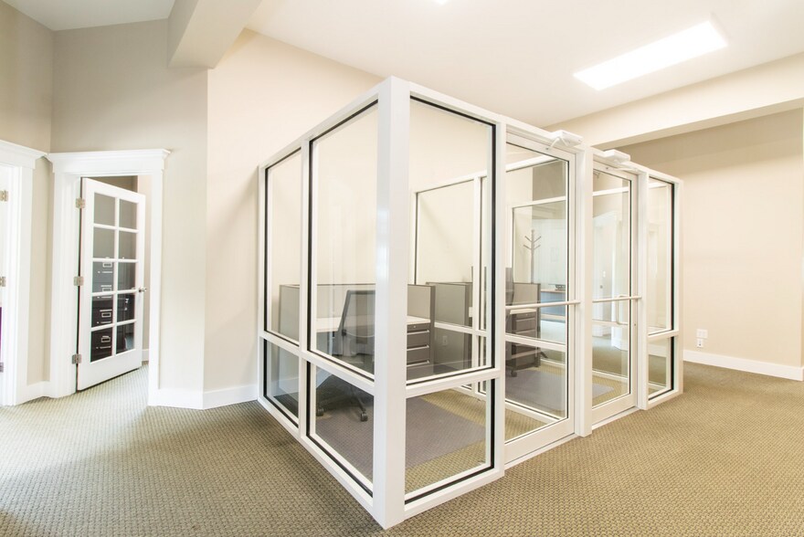More Photos Of 698 Main St, Branford Office For Sale