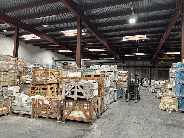 More Photos Of 250 Morgan Ave, Brooklyn Manufacturing For Lease