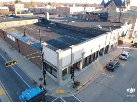 More Photos Of 904 16th Ave, Monroe Storefront For Sale