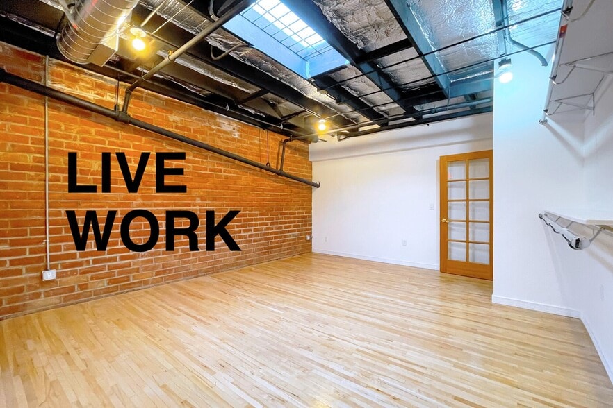 More Photos Of 5401 W Alvern Cir, Los Angeles Office Residential For Lease