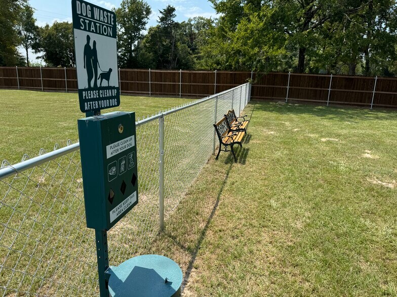 More Photos Of 12800 TX-110, Tyler Trailer Camper Park For Sale