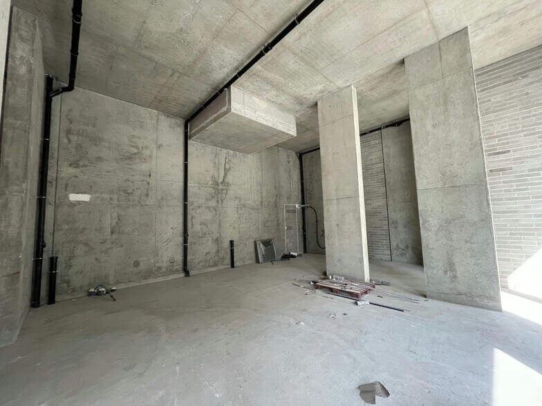 More Photos Of Atlantis Ave, London Apartments For Sale