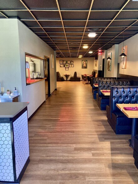 More Photos Of 1520 N 4th Ave, Pasco Restaurant For Sale