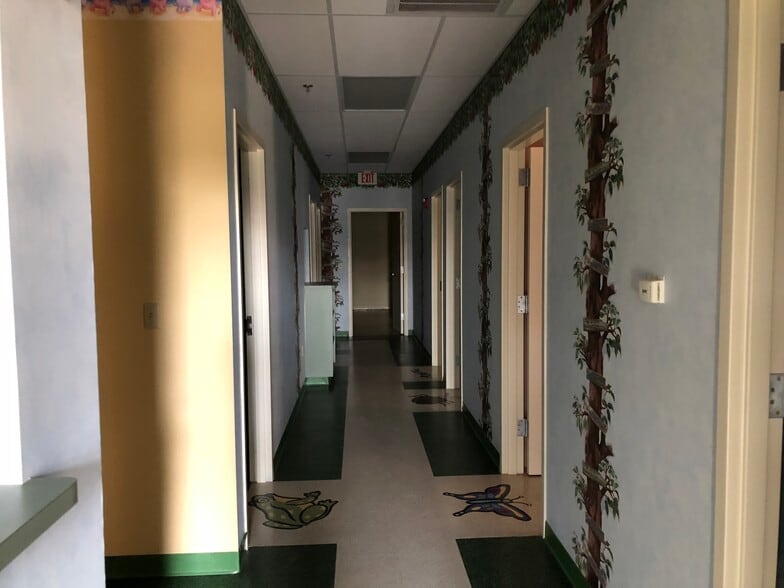 More Photos Of 4101 S Shary Rd, Mission Office For Lease