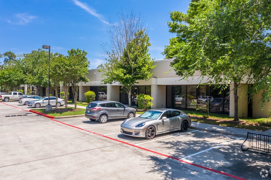 More Photos Of 9186 Six Pines Dr, The Woodlands Office For Lease