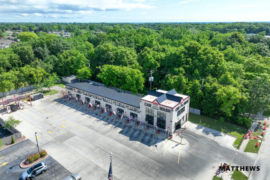 Primary Photo Of 2918 Washington Rd, Kenosha General Retail For Sale