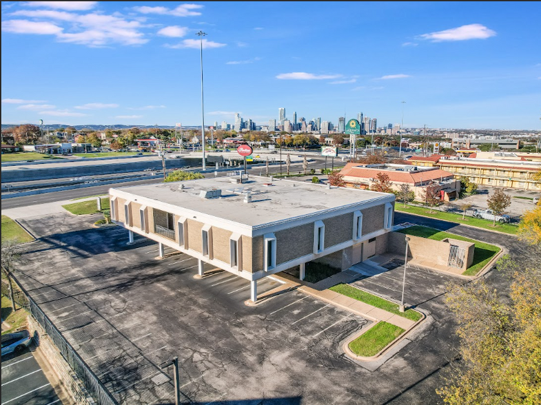 Primary Photo Of 2401 S Interstate 35 S, Austin Storefront Retail Office For Lease