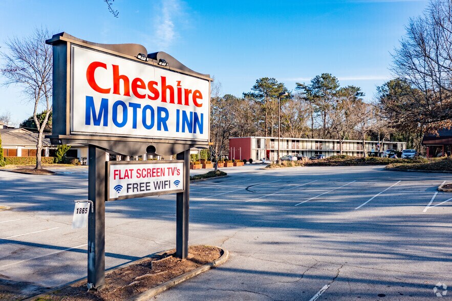 More Photos Of 1865 Cheshire Bridge Rd NE, Atlanta Hotel For Sale