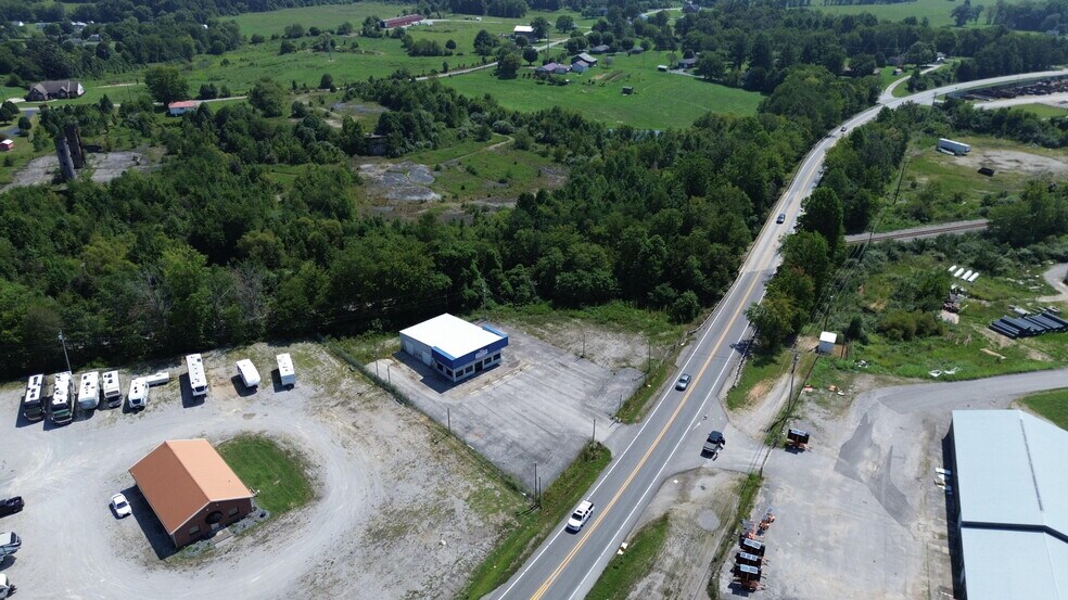 More Photos Of 3100 S Laurel Rd, London Flex For Sale