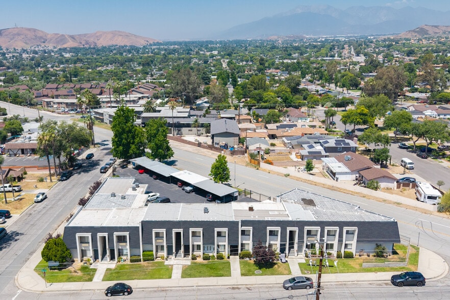 More Photos Of 236 E 48th St, San Bernardino Apartments For Sale