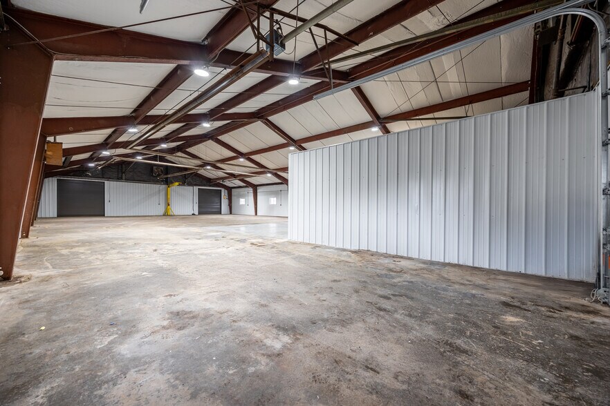 More Photos Of 1091 Stimmel Rd, Columbus Manufacturing For Lease