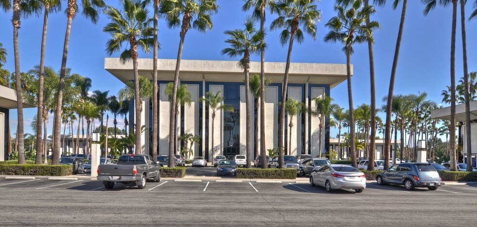 More Photos Of 17782 E 17th St, Tustin Office For Lease