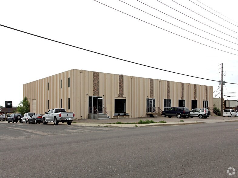 Primary Photo Of 2460-2470 S Tejon St, Englewood Warehouse For Sale