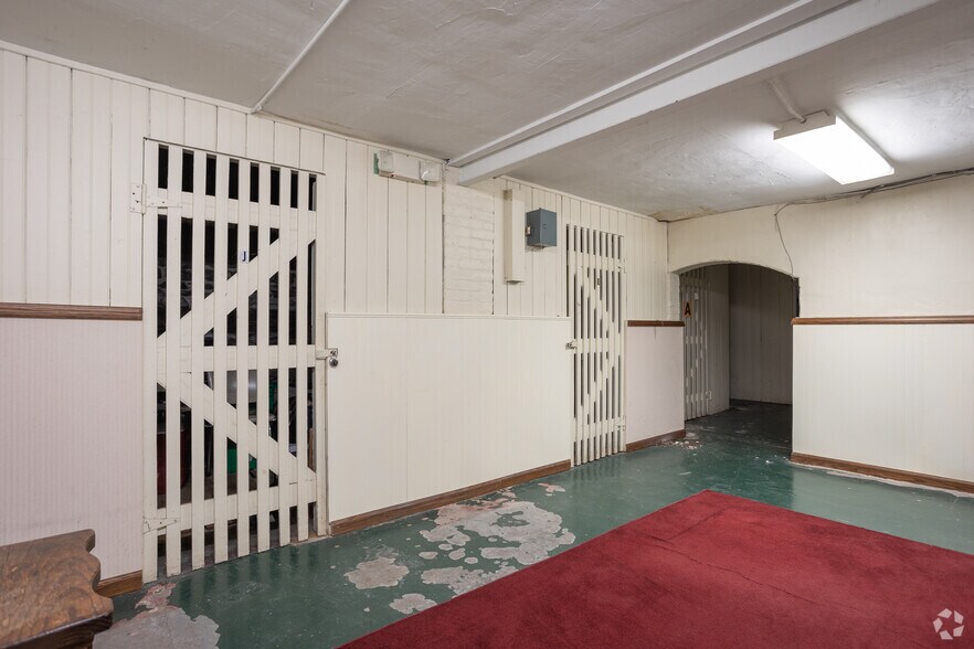 More Photos Of 814 Center Ave, Bay City Apartments For Sale