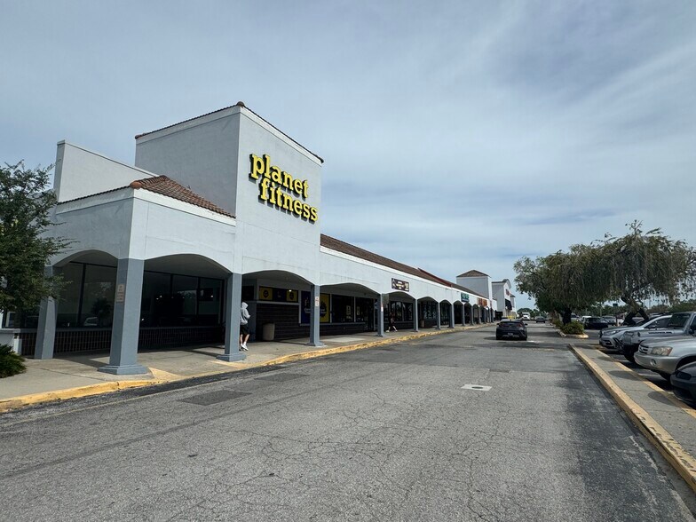 More Photos Of 9023-9217 Little Rd, New Port Richey Unknown For Lease