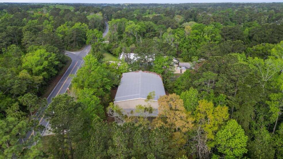 More Photos Of 140 Bay Pines Rd, Beaufort Warehouse For Lease
