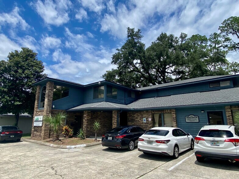 More Photos Of 2021 Art Museum Dr, Jacksonville Loft Creative Space For Sale