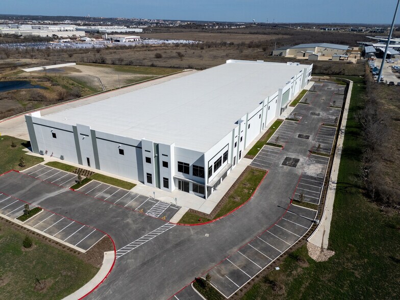 More Photos Of 1600 E McCarty Ln, San Marcos Unknown For Lease