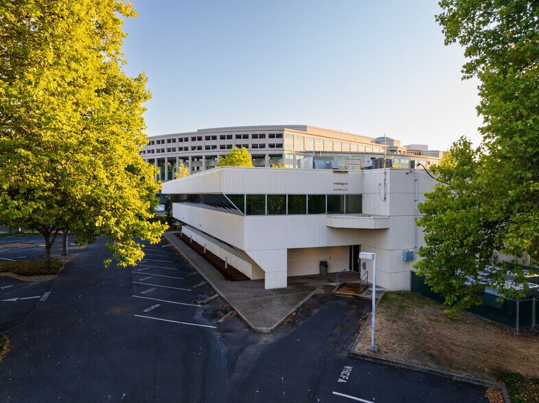 More Photos Of 410 11th Ave SE, Olympia Office For Lease