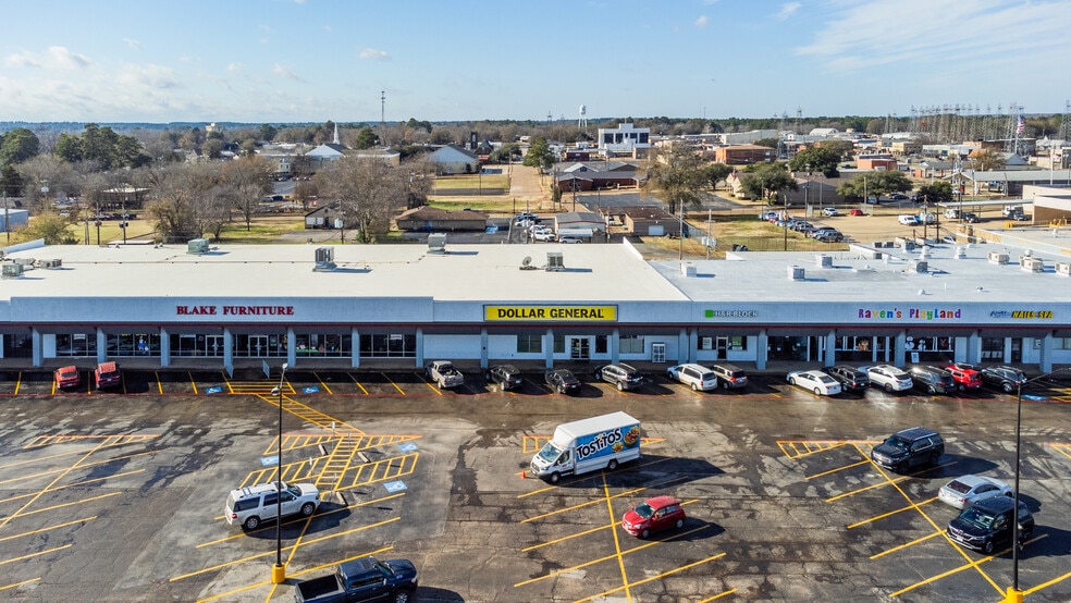 More Photos Of 98-110 Midtown Dr, Kilgore Unknown For Lease