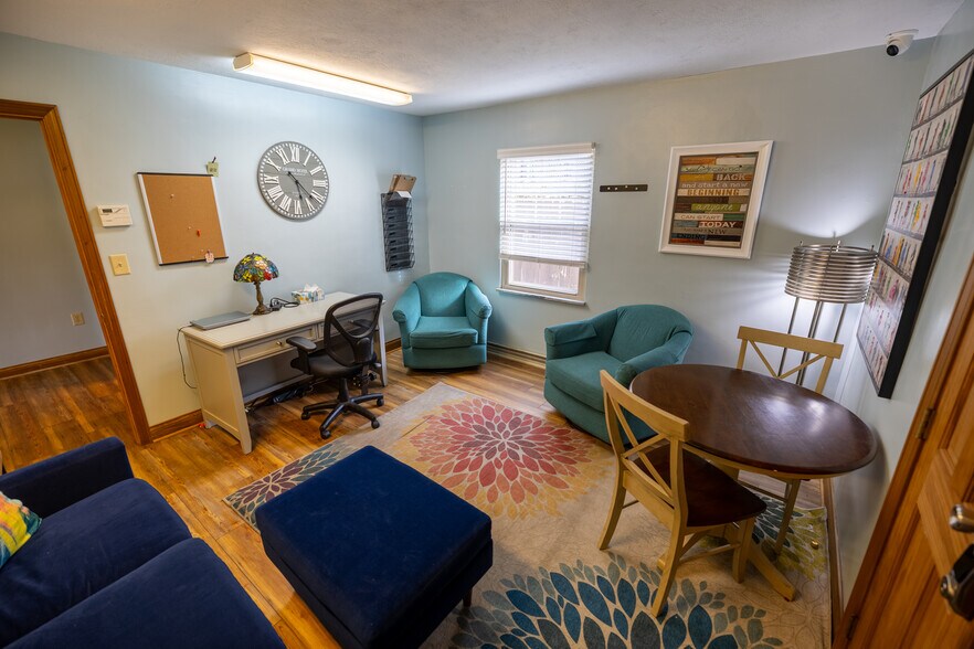 More Photos Of 10 Dun Rd, Chillicothe Office For Sale