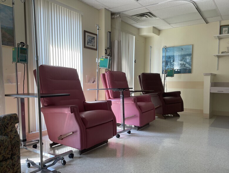 More Photos Of 33 W Chester Pike, Ridley Park Apartments For Sale