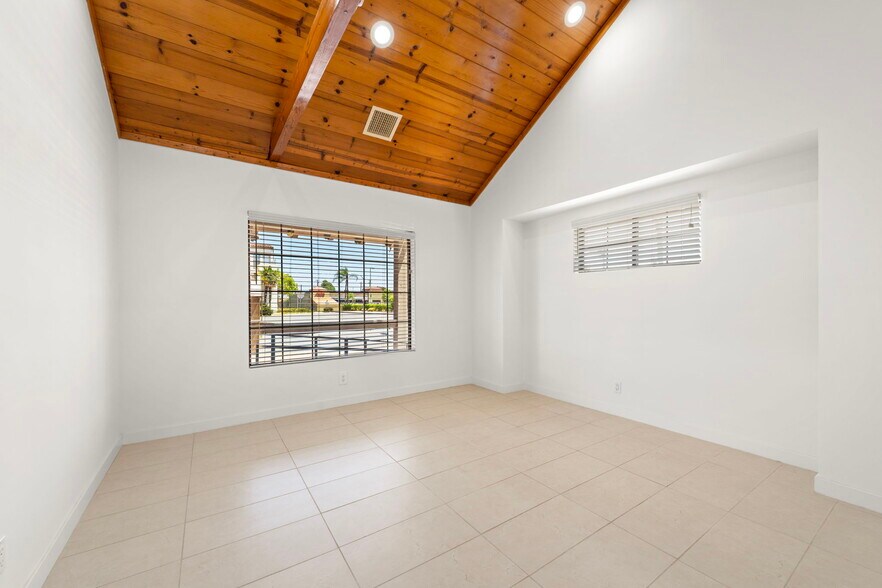 More Photos Of 543 S Brea Blvd, Brea Office For Lease