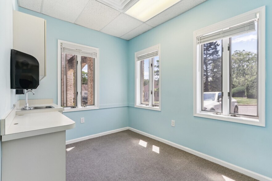 More Photos Of 2640 Highway 70, Manasquan Medical For Sale