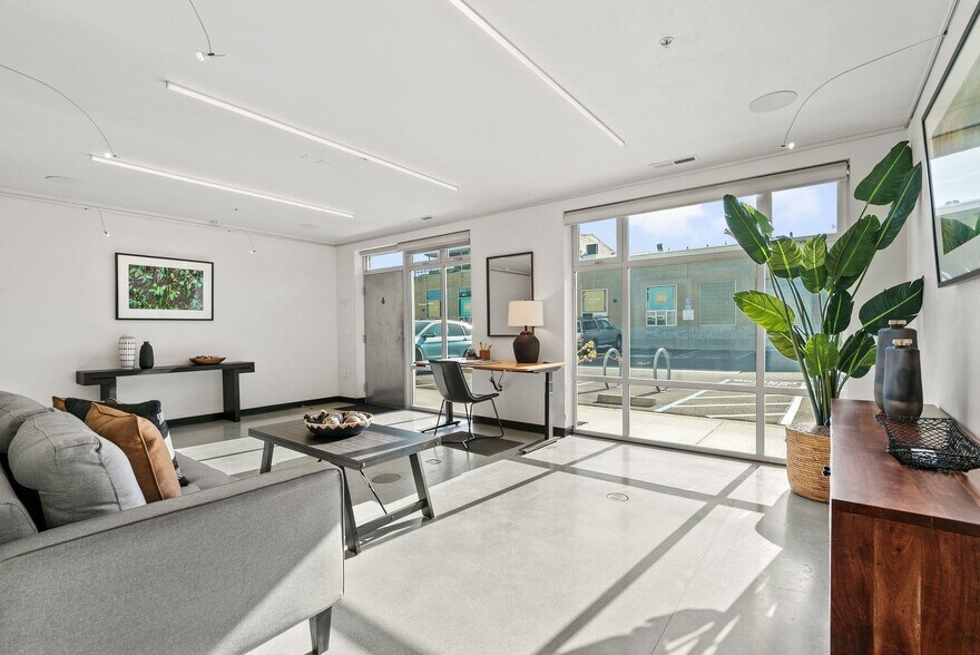 More Photos Of 108 High Rd, Santa Cruz Flex For Sale