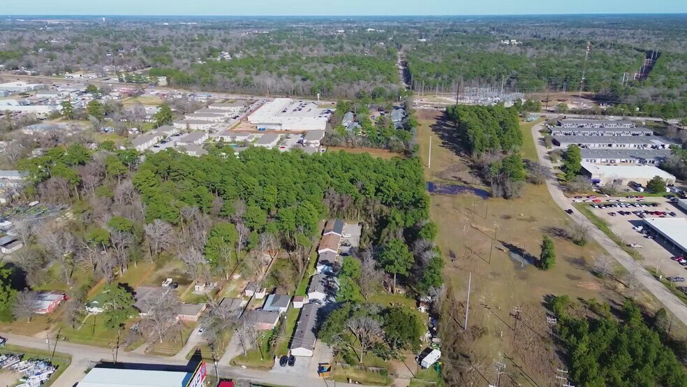 Primary Photo Of 409 Austin Rd, Conroe Apartments For Sale