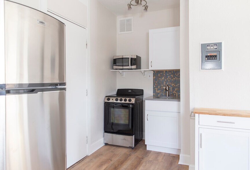 More Photos Of 1671 Washington St, Denver Apartments For Sale