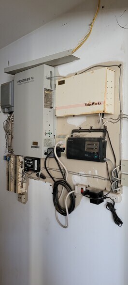 More Photos Of 1300 N Reed Station Rd, Carbondale Industrial For Sale